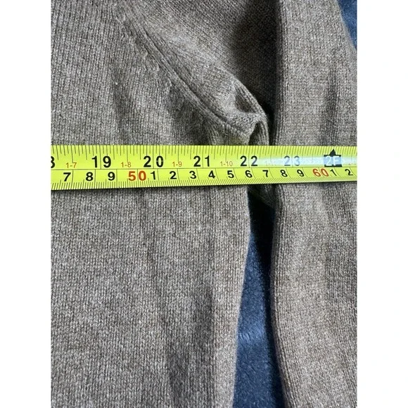 Vtg Brooks Brothers 100% Lambswool Sweater Men's LARGE Tan V-Neck USA Gorpcore - Picture 8 of 10